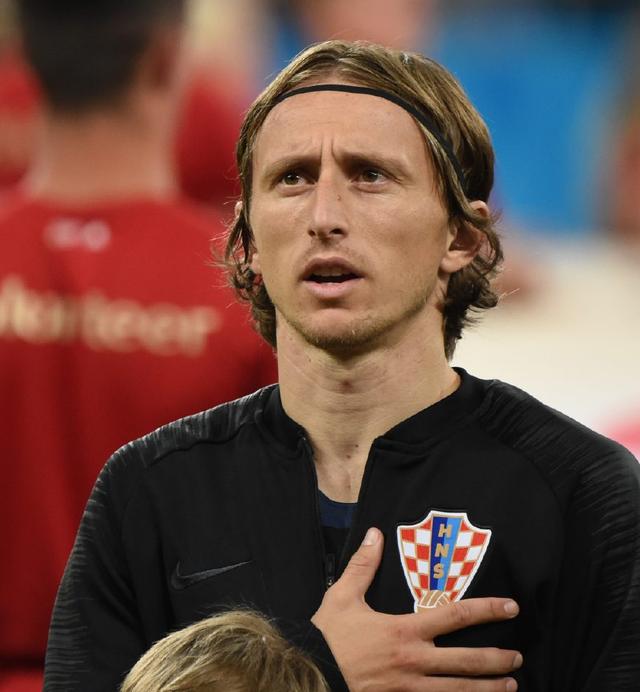 圆神闪击难救主，费兰半场帽子戏法，巴萨5-3贝蒂斯豪取六连胜