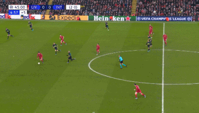 意媒：拜仁天才边锋利契纳或离队，尤文和米兰等队有意争夺