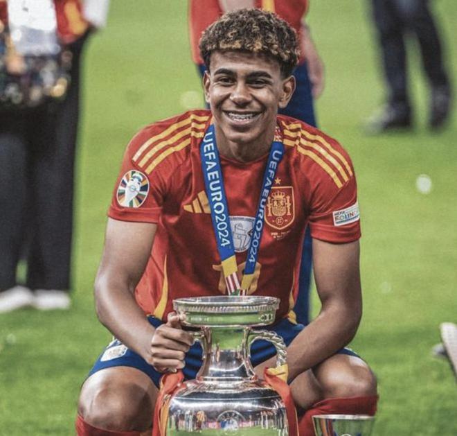 范德萨观战曼联4-1狼队，获官方俏皮回应