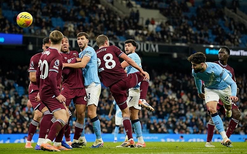 成都1-2不敌河南无缘夺冠，赛后官微大量球迷留言表示失望